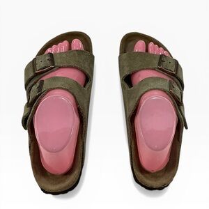 Birkenstock Arizona 2 Strap Buckle Suede Slide Sandal in Taupe Size 8L/ 6M